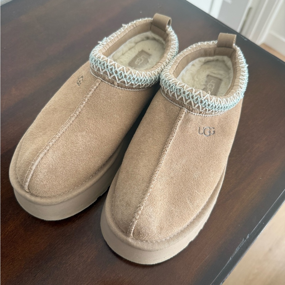Ugg tazz